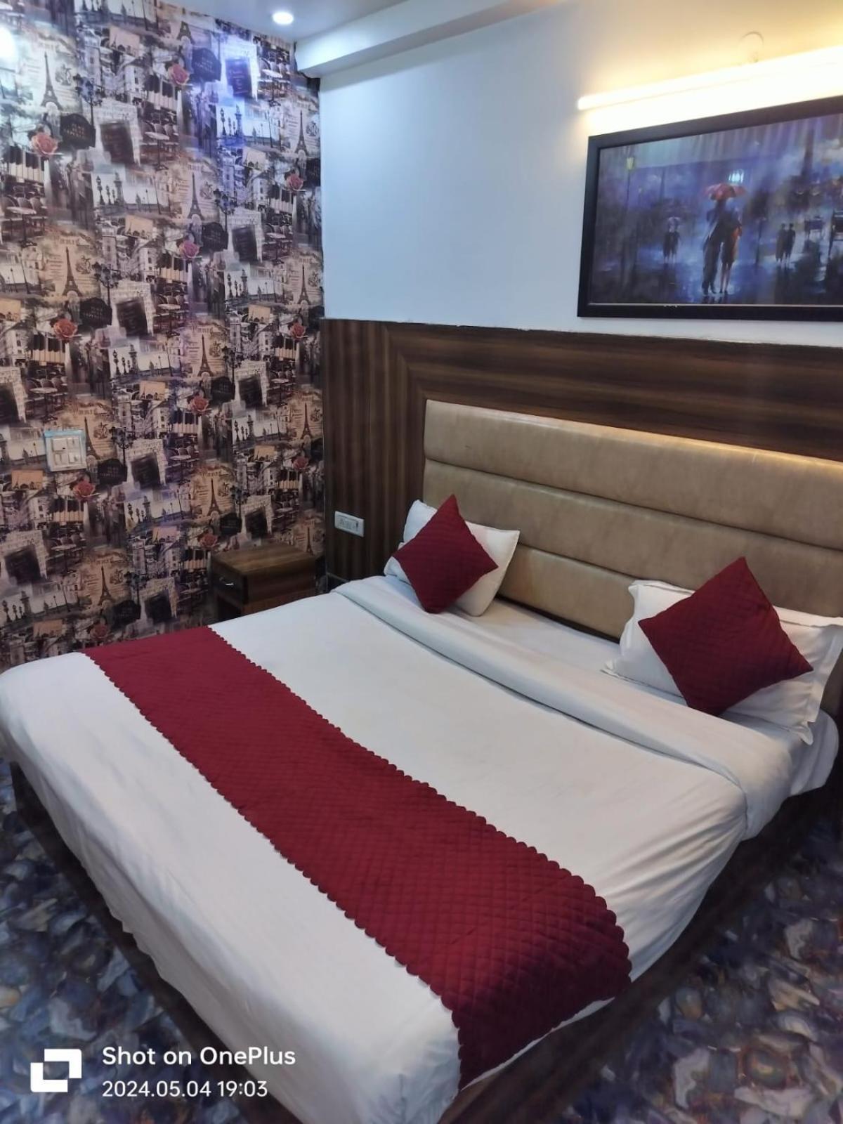Hotel Janvi Palace Delhi Zewnętrze zdjęcie